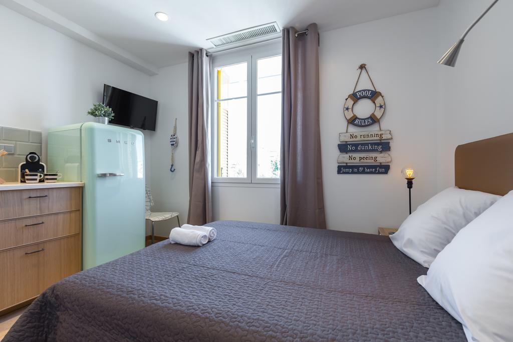 Palais Saint Pierre Apartment Cagnes-sur-Mer Exterior photo