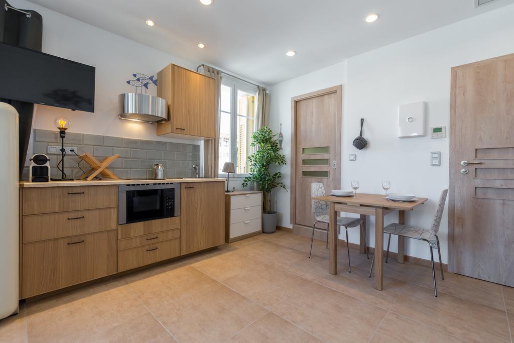Palais Saint Pierre Apartment Cagnes-sur-Mer Exterior photo